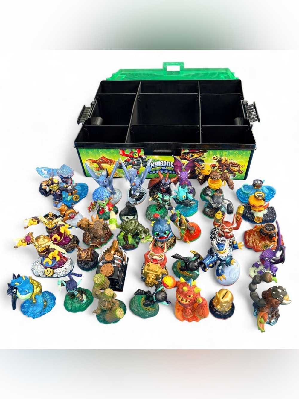 Skylanders SWAP Force PowerA Tackle Box Organizer + 35 Figures